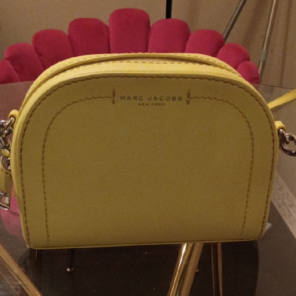 Marc Jacobs New York Authentic Yellow Crossbody Handbag Purse Bag